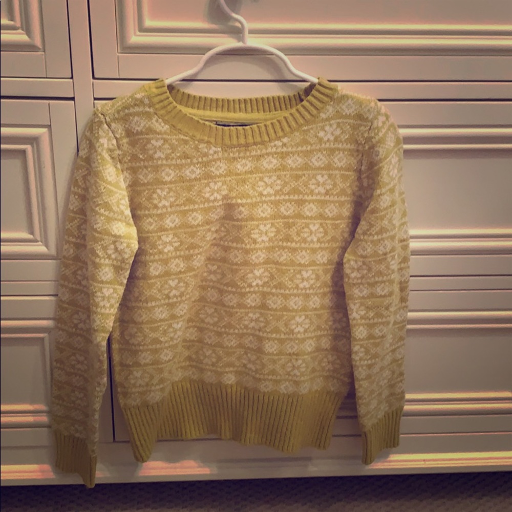 GAP sweater